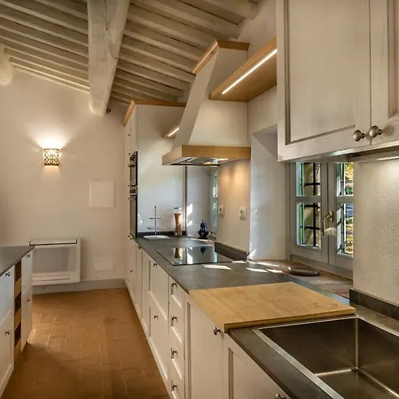 Lucarella With Pool, Air Con -