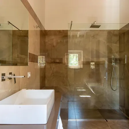 Villa Lucarella With Pool, Air Con - *